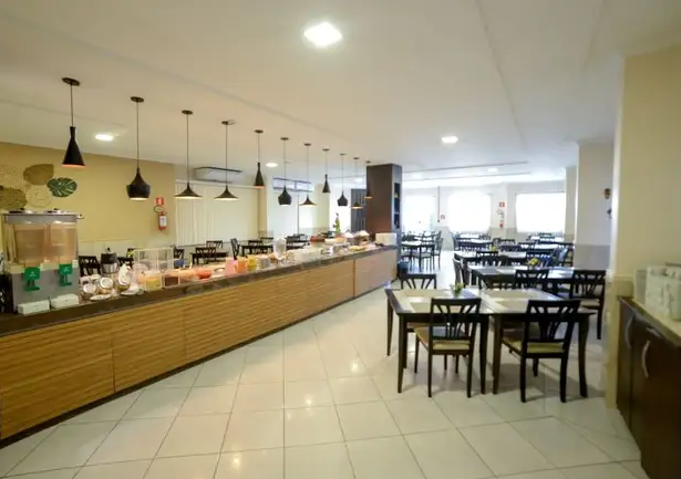 Restaurante e buffet de café da manhã