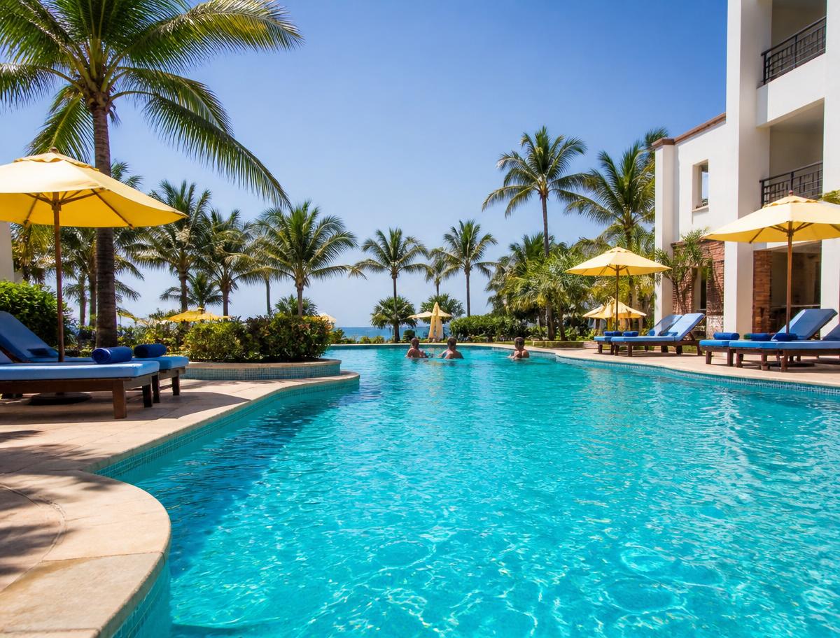 Piscina do hotel